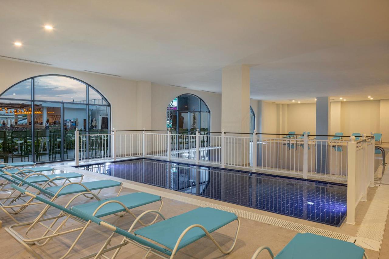 Hotel Arcanus Trendline Side